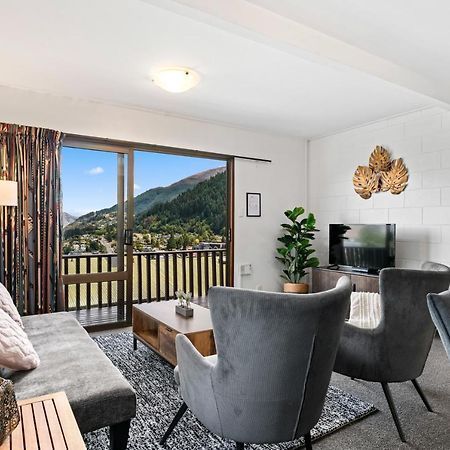 Town Centre Location With Stunning View - Unit 8 Apartment Queenstown Exterior photo